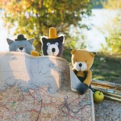 Moulin Roty Plüschtier Katze Fernand -Moulin Roty lesmoustaches ambiance lespetits2019 1500 d1